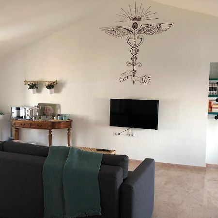 Lovely 1-Bedroom Loft Near Ronda Arriate Exterior photo