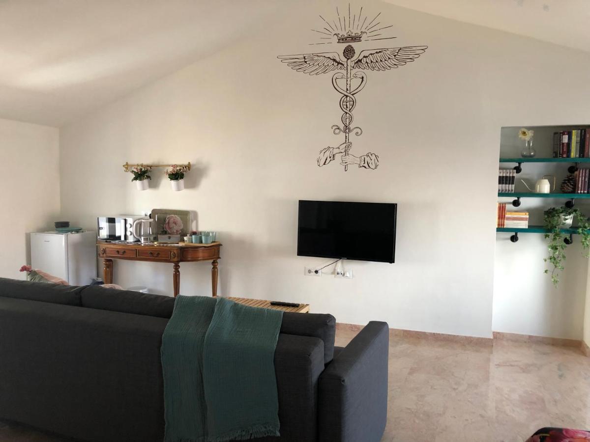 Lovely 1-Bedroom Loft Near Ronda Arriate Exterior photo