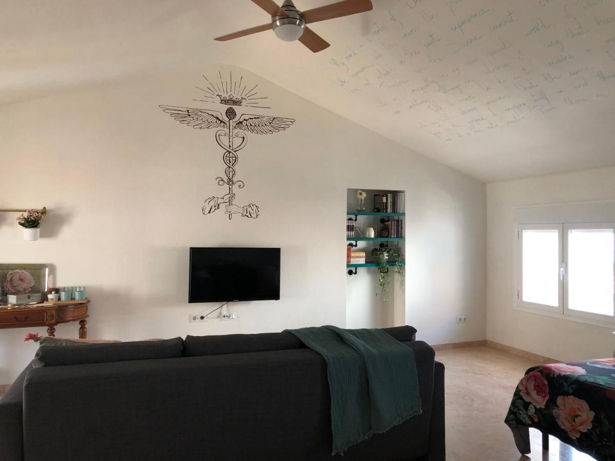 Lovely 1-Bedroom Loft Near Ronda Arriate Exterior photo