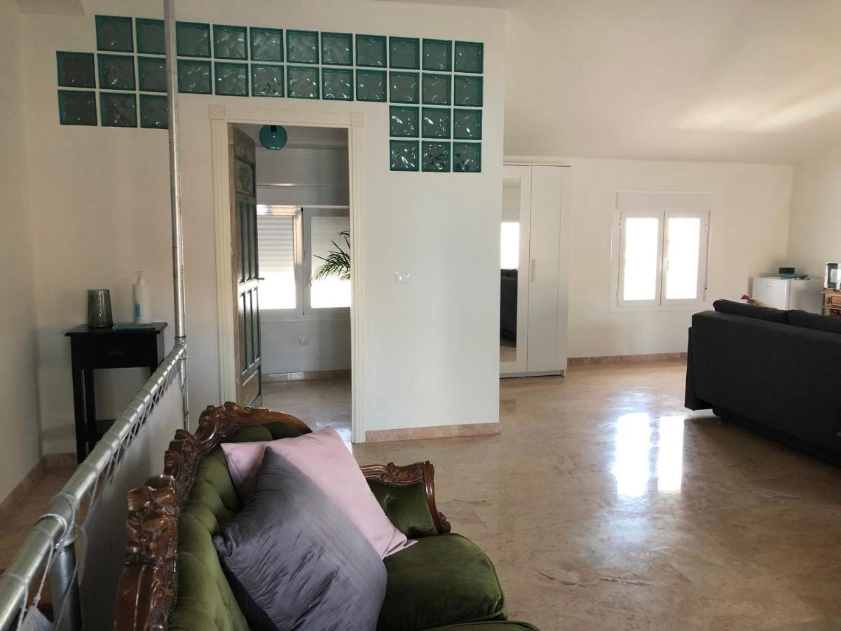 Lovely 1-Bedroom Loft Near Ronda Arriate Exterior photo